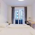 Lejlighed Newly Renovated In Heart Of Amager København
